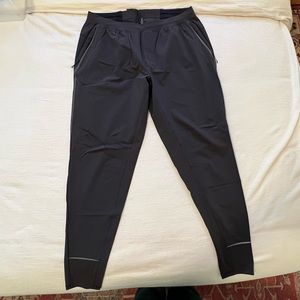 Lululemon Men’s joggers